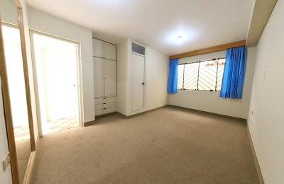 ALQUILER DE CASA EN CALLE LOS SAUCES, URB. SANTA VICTORIA